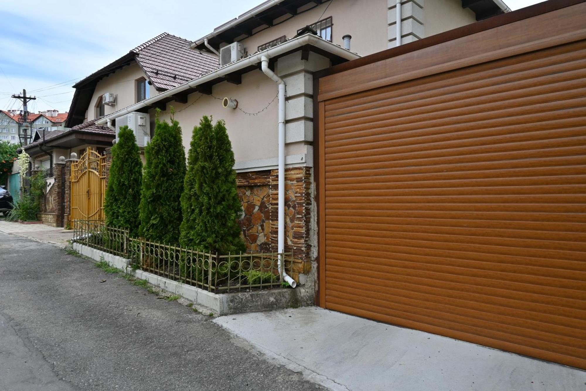 Bright And Cozy Home With Personal Terrace Chişinău Extérieur photo